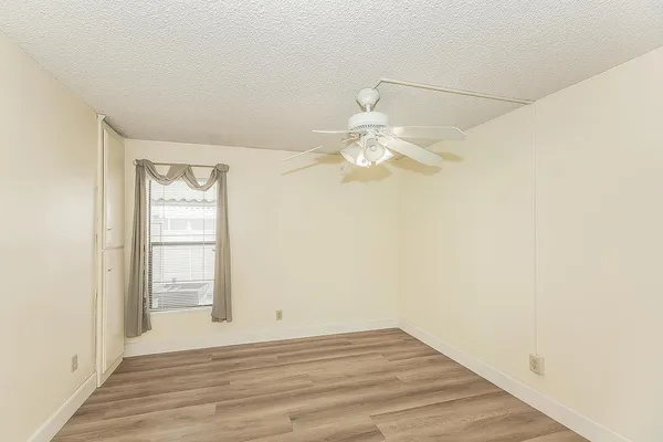 $99,000 | 1701 East Dinuba Avenue, Unit 180, Selma, CA 93662