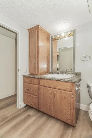 $99,000 | 1701 East Dinuba Avenue, Unit 180, Selma, CA 93662