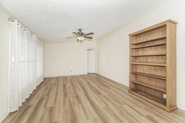 $99,000 | 1701 East Dinuba Avenue, Unit 180, Selma, CA 93662
