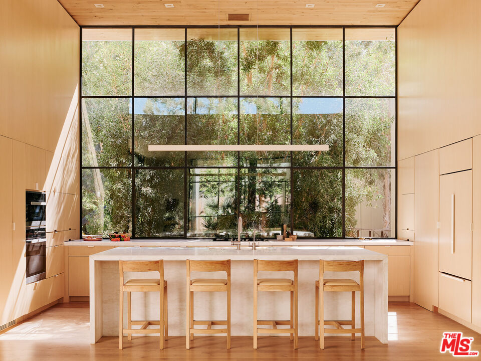 724 Greentree Road Pacific Palisades, CA 90272 - Photo 5 of 17