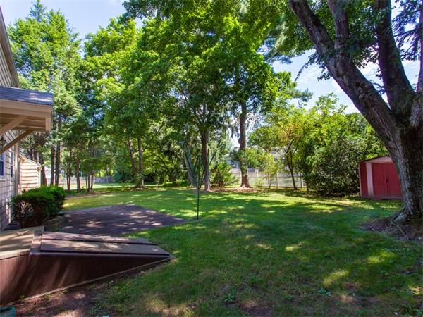 12 York Road Winchester, MA 01890 - Photo 11 of 12 Gallery Image 11
