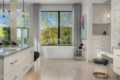 $11,000,000 | 5630 East Rockridge Road, Phoenix, AZ 85251