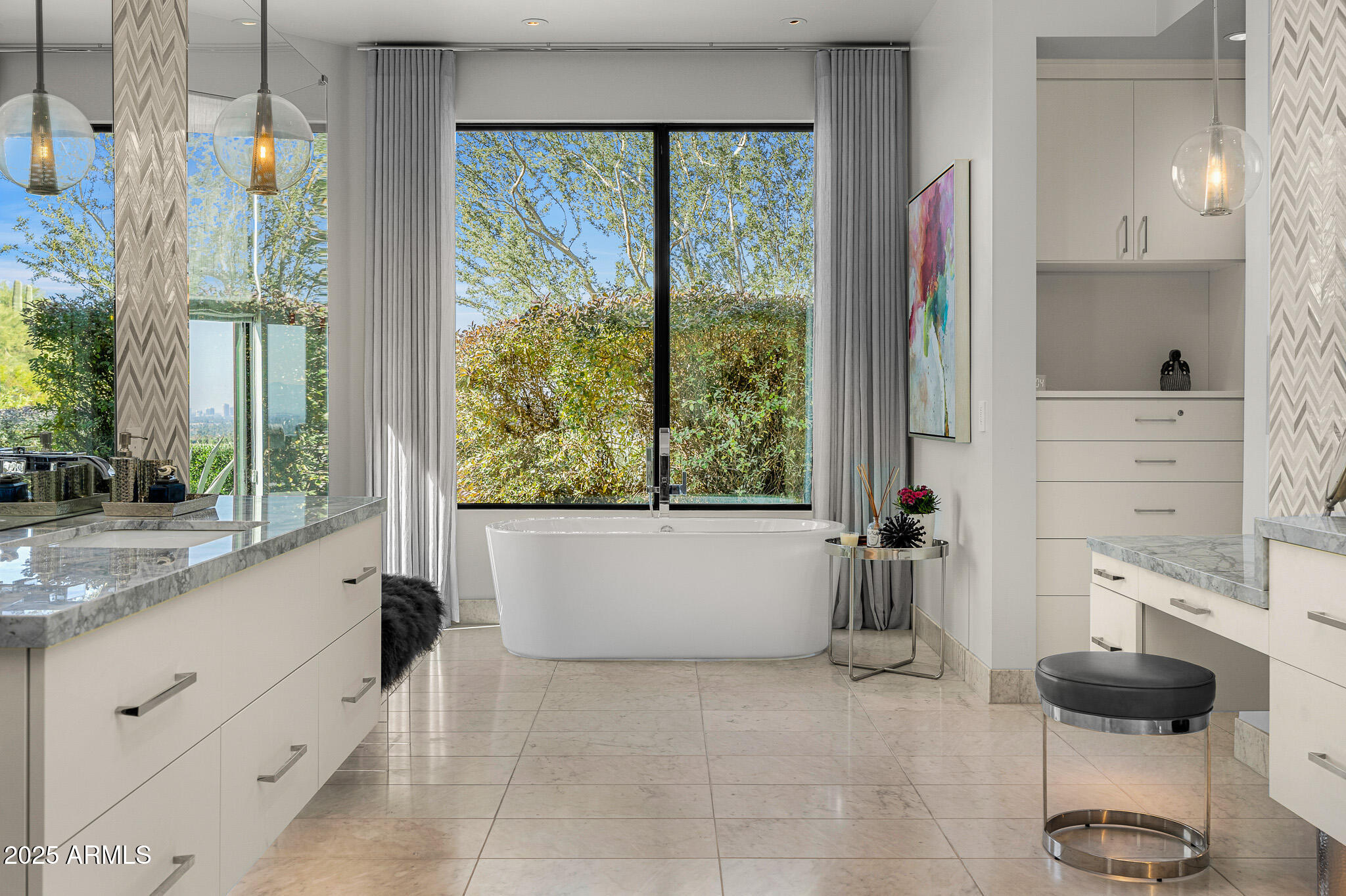 5630 East Rockridge Road Phoenix, AZ 85251 - Photo 22 of 37 22primary bathroom