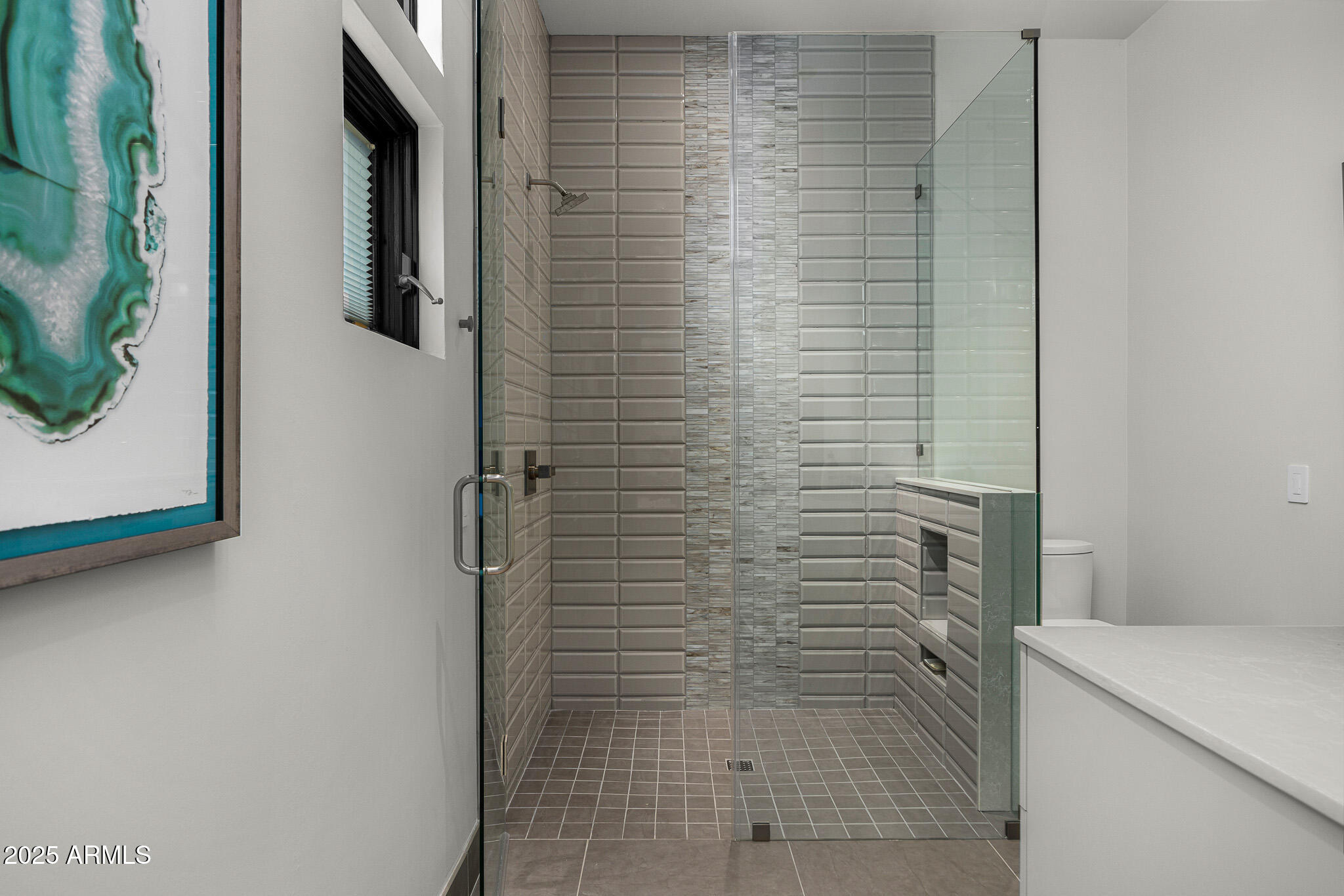 5630 East Rockridge Road Phoenix, AZ 85251 - Photo 28 of 37 29guest bathroom1