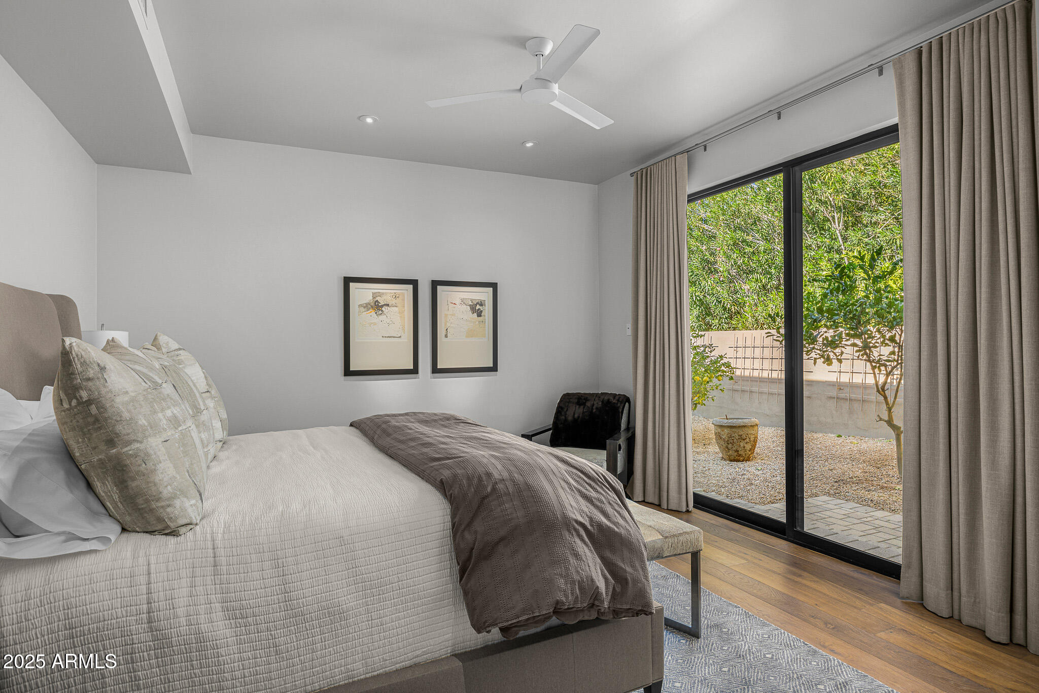 5630 East Rockridge Road Phoenix, AZ 85251 - Photo 29 of 37 31guest bedroom2