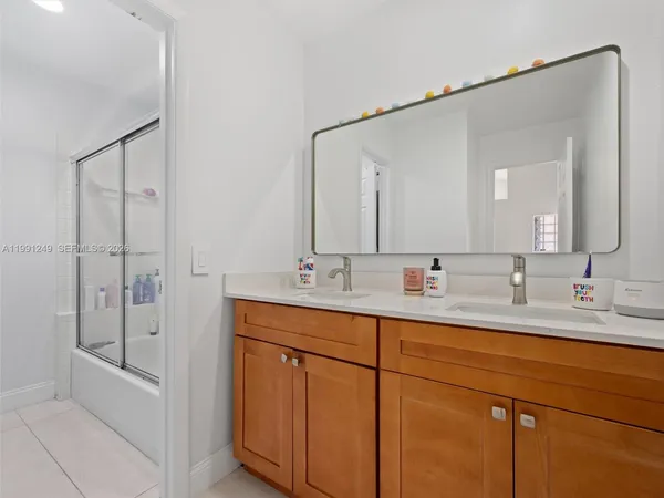$5,300 | 413 Cameron Drive, Unit 413, Weston, FL 33326