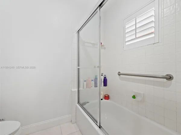 $5,300 | 413 Cameron Drive, Unit 413, Weston, FL 33326
