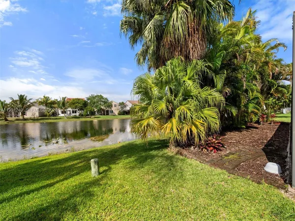 $5,300 | 413 Cameron Drive, Unit 413, Weston, FL 33326