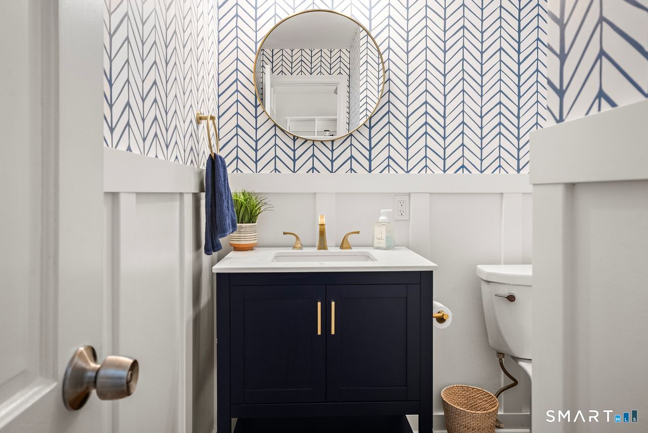 1115 Galloping Hill Road Fairfield, CT 06824 - Photo 20 of 40