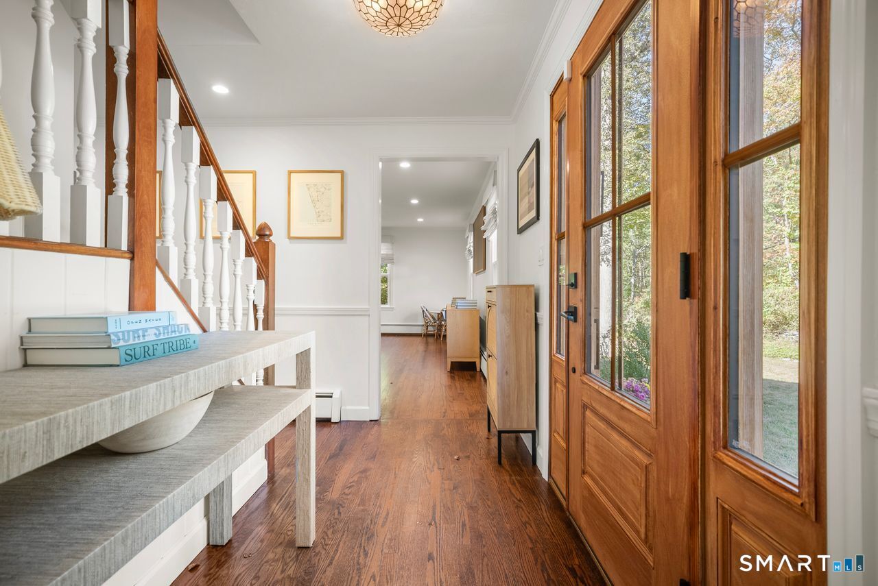 1115 Galloping Hill Road Fairfield, CT 06824 - Photo 6 of 40