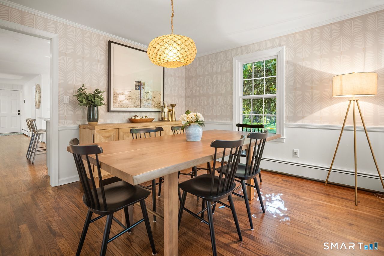 1115 Galloping Hill Road Fairfield, CT 06824 - Photo 10 of 40