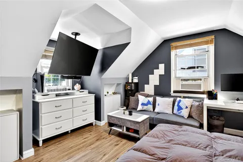 $899,998 | 288 Arlington Street, Mineola, NY 11501