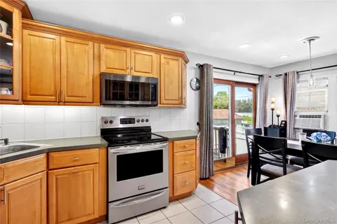 $899,998 | 288 Arlington Street, Mineola, NY 11501