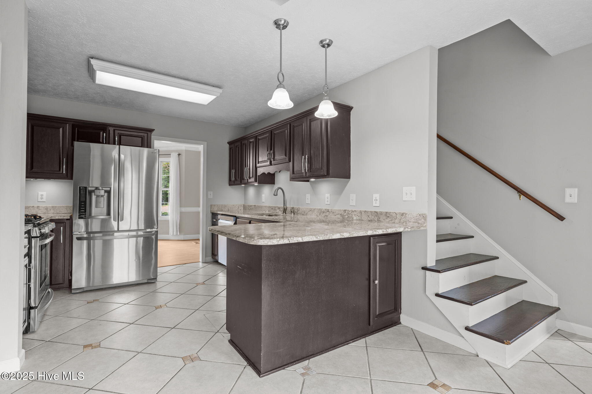 906 Ridge Water Boulevard Morehead City, NC 28557 - Photo 9 of 56 Kitchen