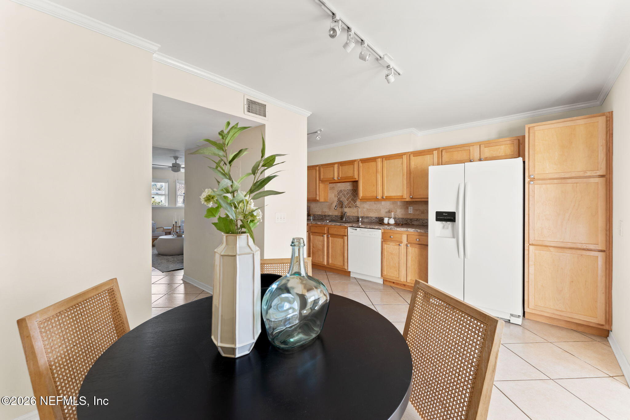 836 Cavalla Road Atlantic Beach, FL 32233 - Photo 12 of 29 14-Dining-Kitchen