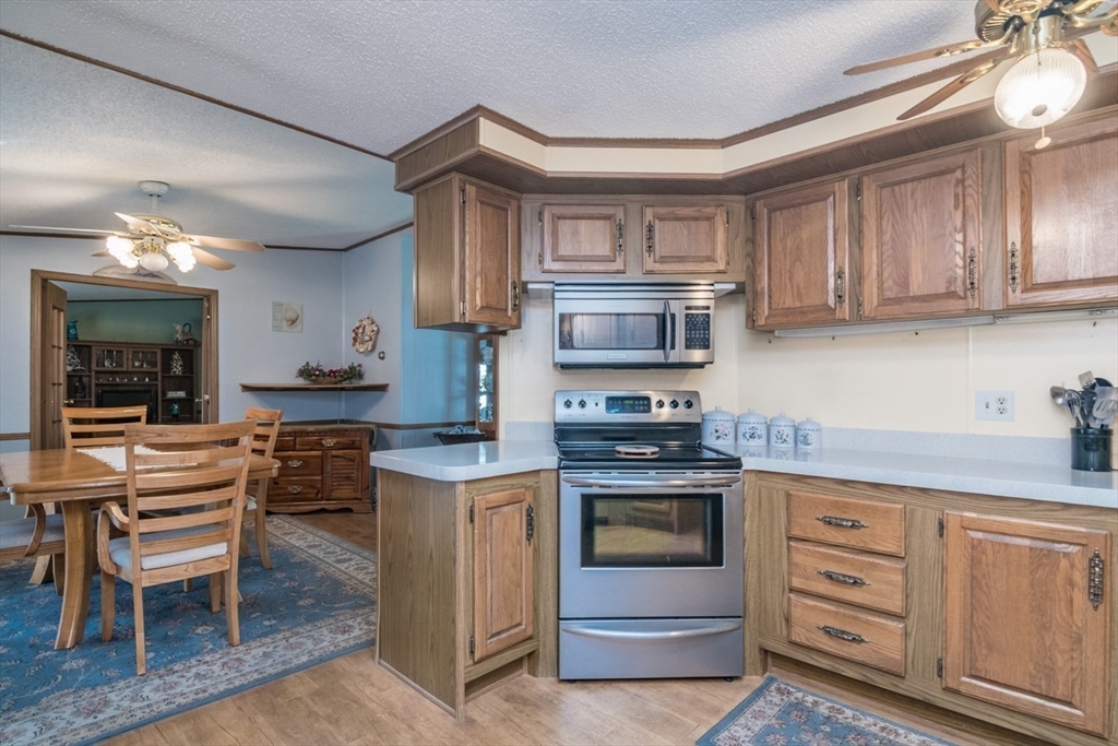 3 John Drive West Springfield, MA 01089 - Photo 10 of 36