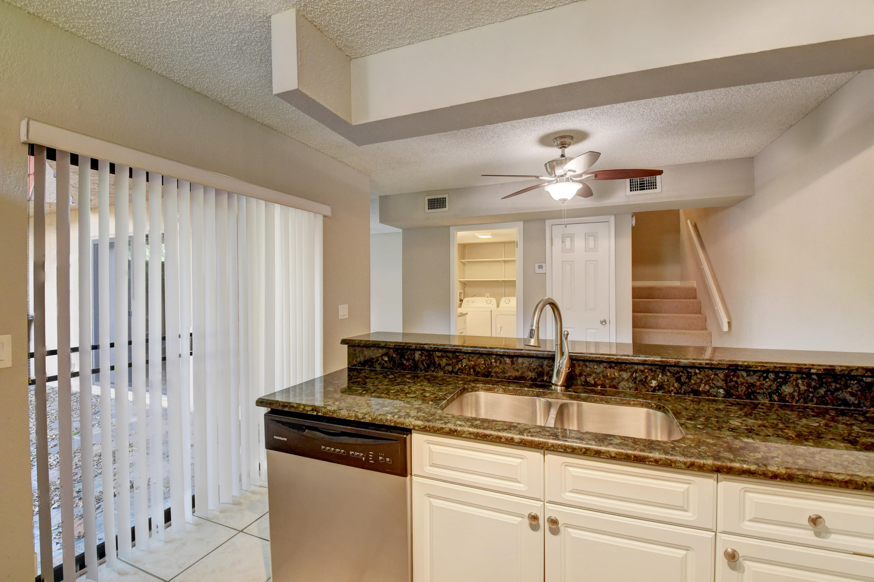 8129 Severn Drive, Unit B Boca Raton, FL 33433 - Photo 3 of 21 24_virtuals1 (24)