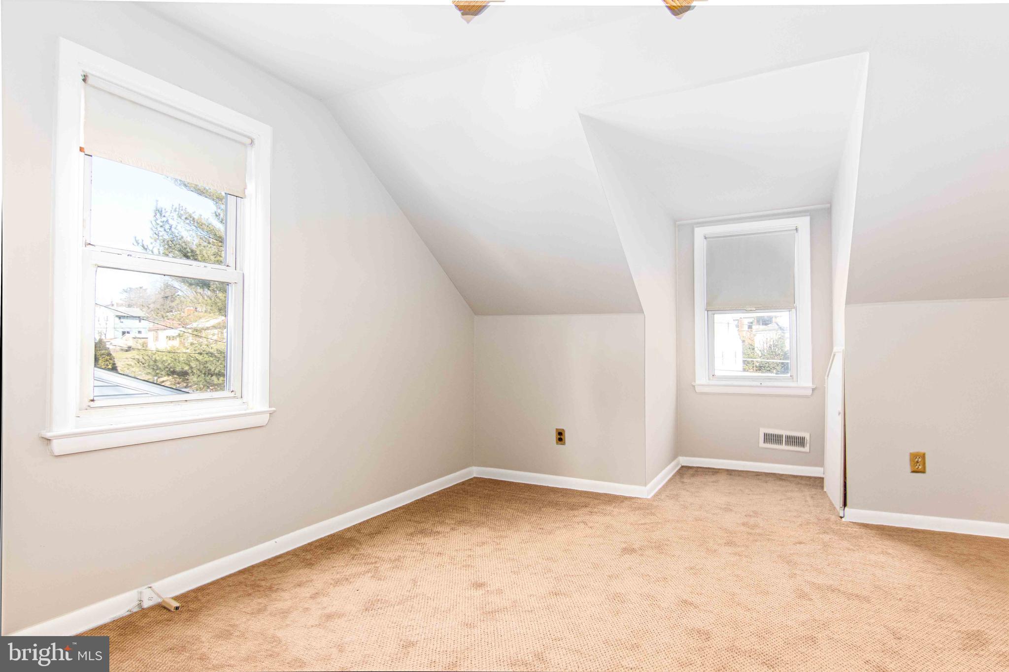 1017 St Albans Road Baltimore, MD 21239 - Photo 17 of 18