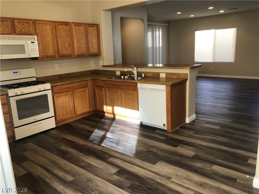 8913 Royal County Down Court Las Vegas, NV 89131 - Photo 7 of 19