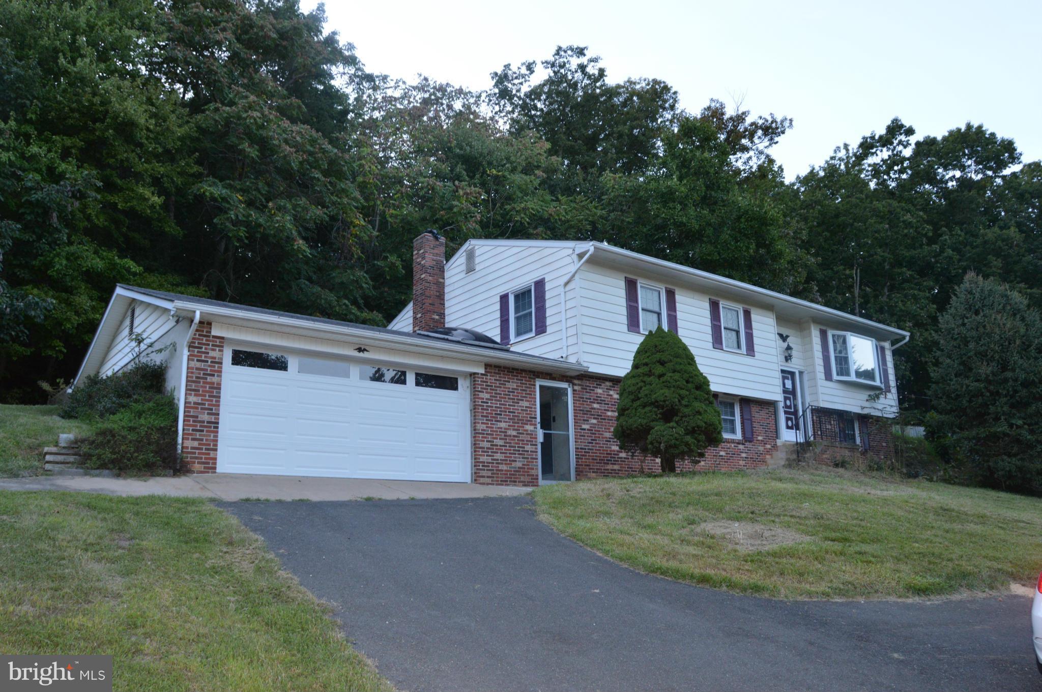 6748 Kelly Road Warrenton, VA 20187 - Photo 1 of 6 Exterior (Front)