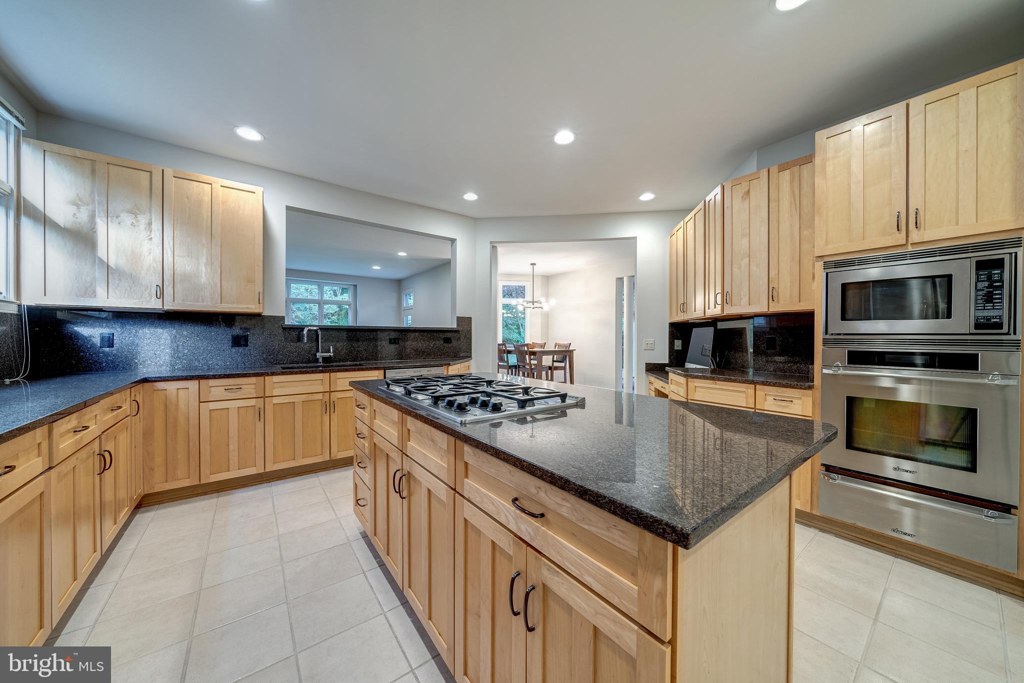 1433 Waterfront Road Reston, VA 20194 - Photo 27 of 67 Dacor Stainless Steal Appliances