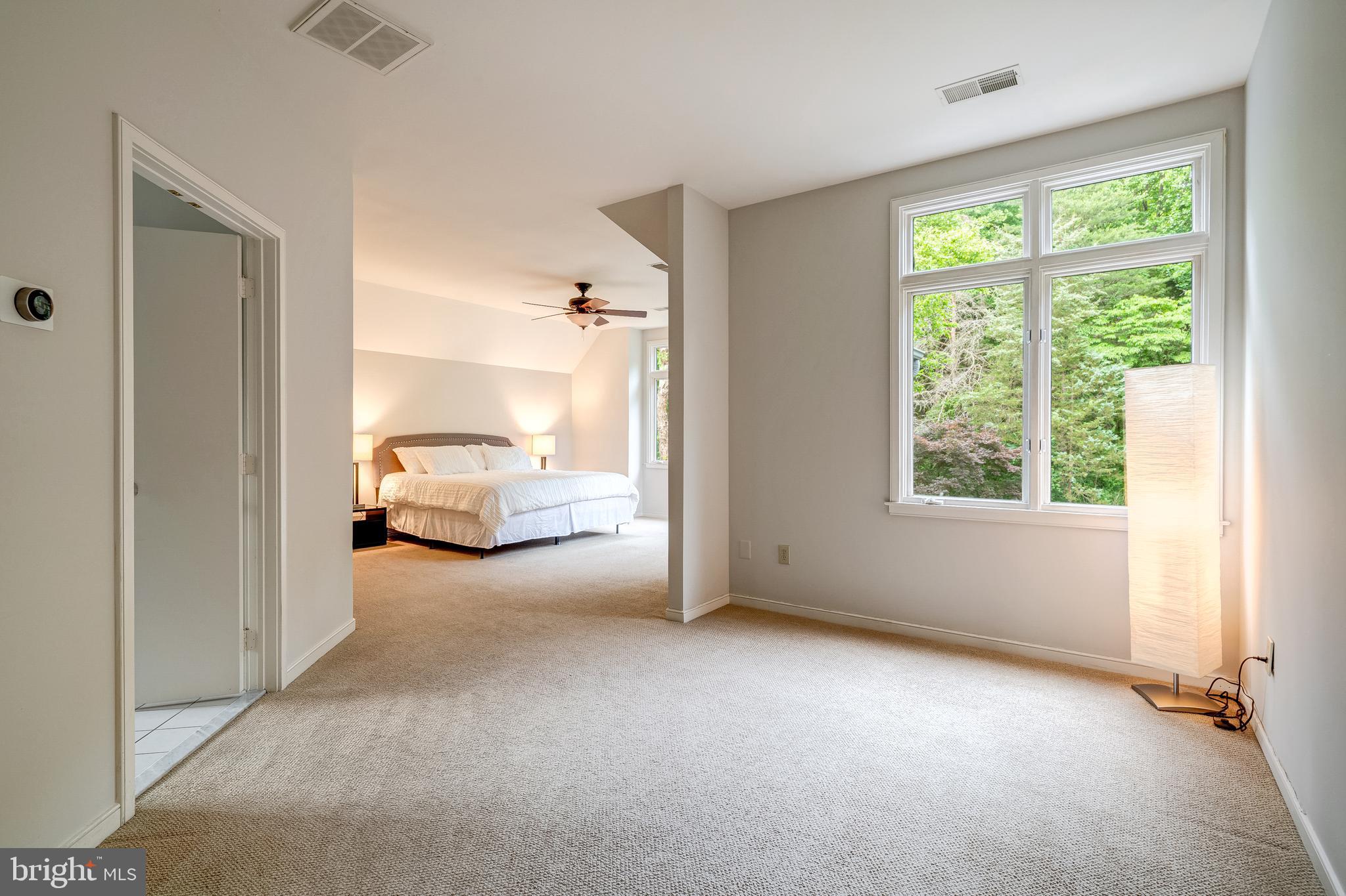 1433 Waterfront Road Reston, VA 20194 - Photo 33 of 67 Primary Bedroom w/Sitting Area