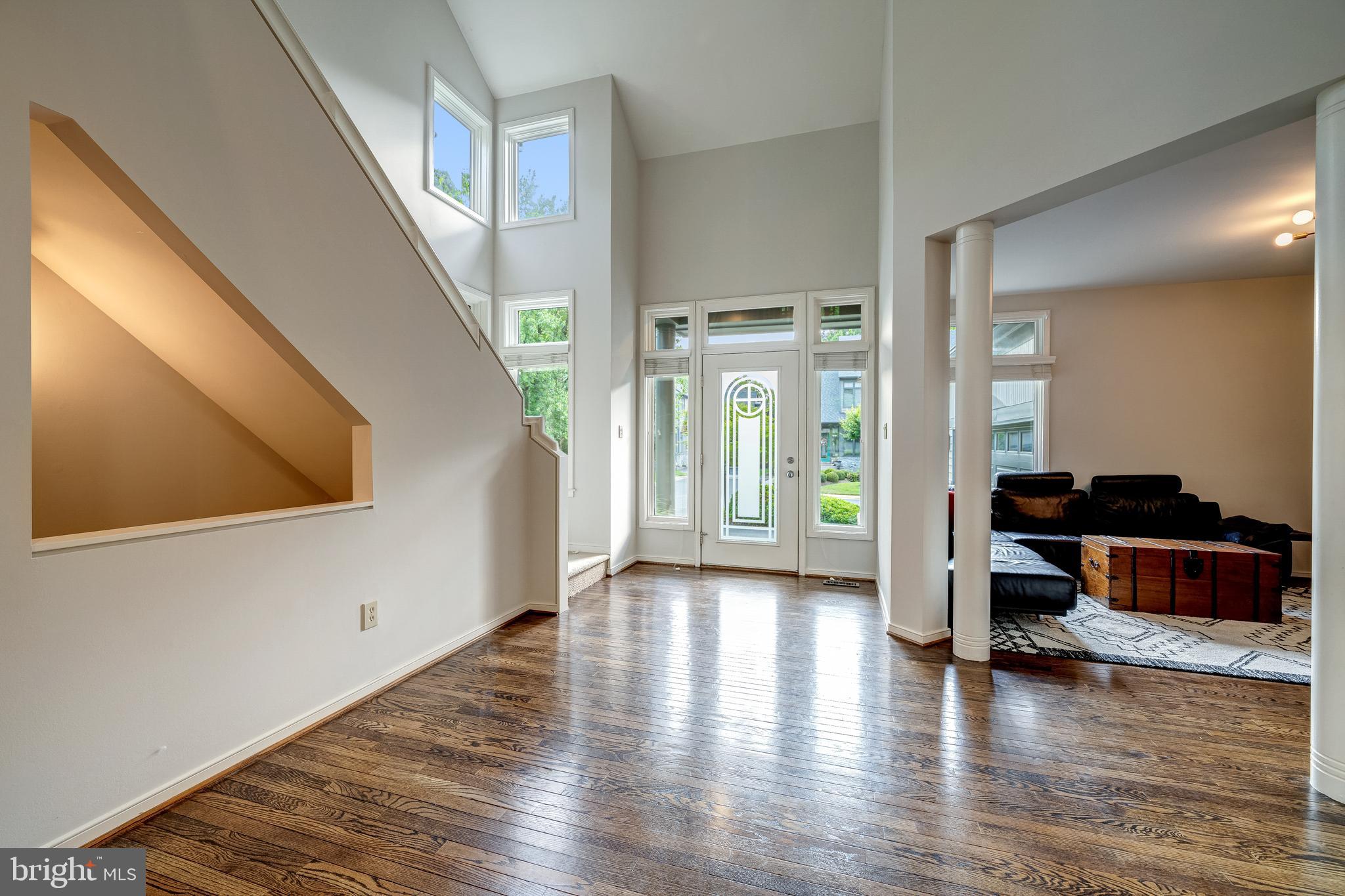 1433 Waterfront Road Reston, VA 20194 - Photo 9 of 67 Bright Two Story Foyer