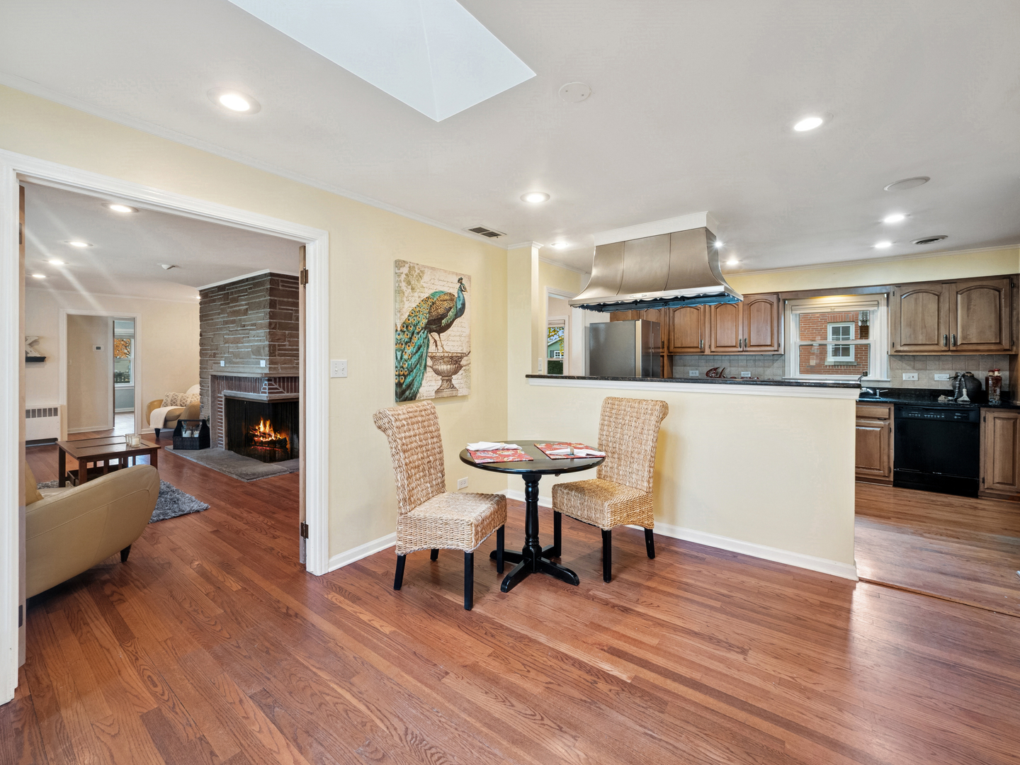 295 Ardmore Road Des Plaines, IL 60016 - Photo 11 of 30 a living room with furniture and a wooden floor