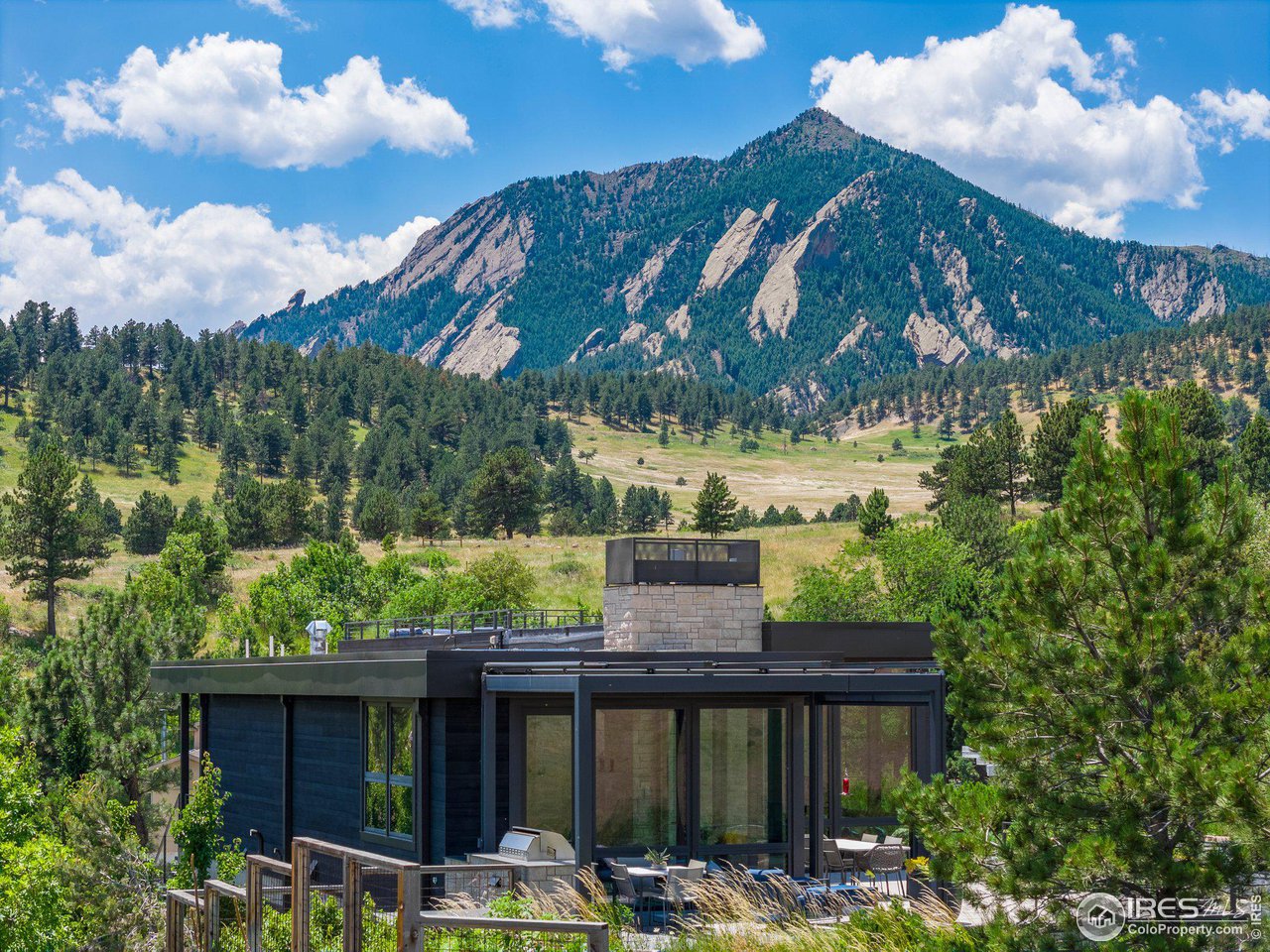 1775 Deer Valley Road Boulder, CO 80305 - Photo 2 of 40 a view of a balcony with plants