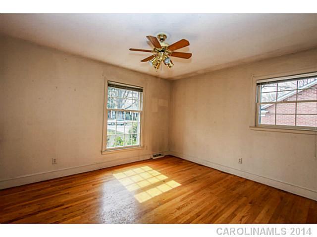3030 Ferncliff Road Charlotte, NC 28211 - Photo 12 of 14