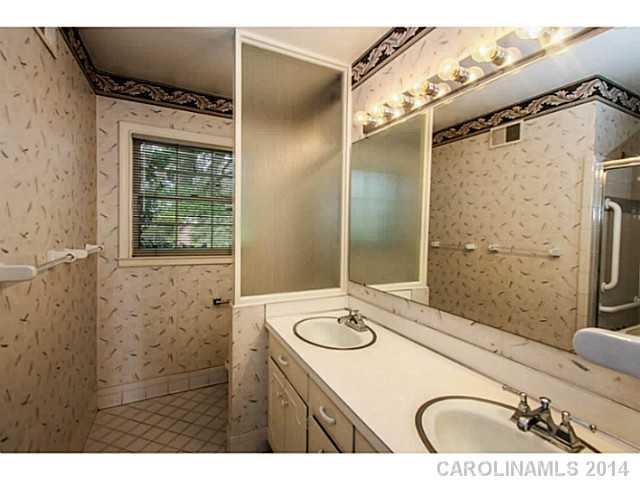 3030 Ferncliff Road Charlotte, NC 28211 - Photo 13 of 14