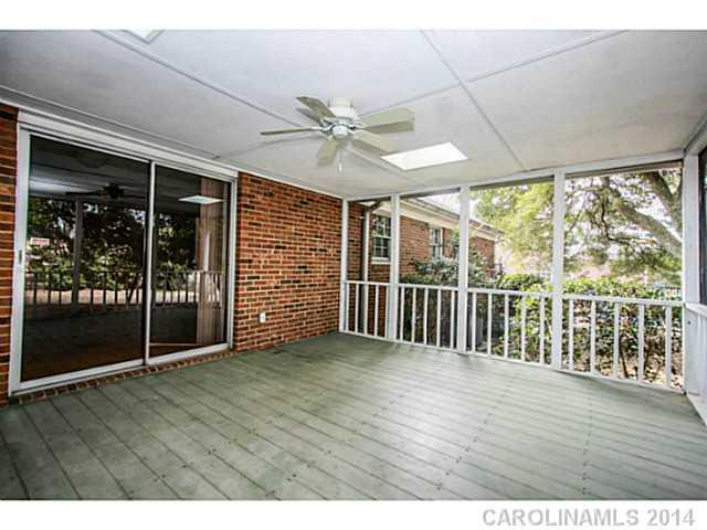3030 Ferncliff Road Charlotte, NC 28211 - Photo 4 of 14