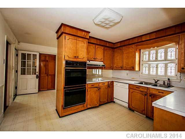 3030 Ferncliff Road Charlotte, NC 28211 - Photo 5 of 14