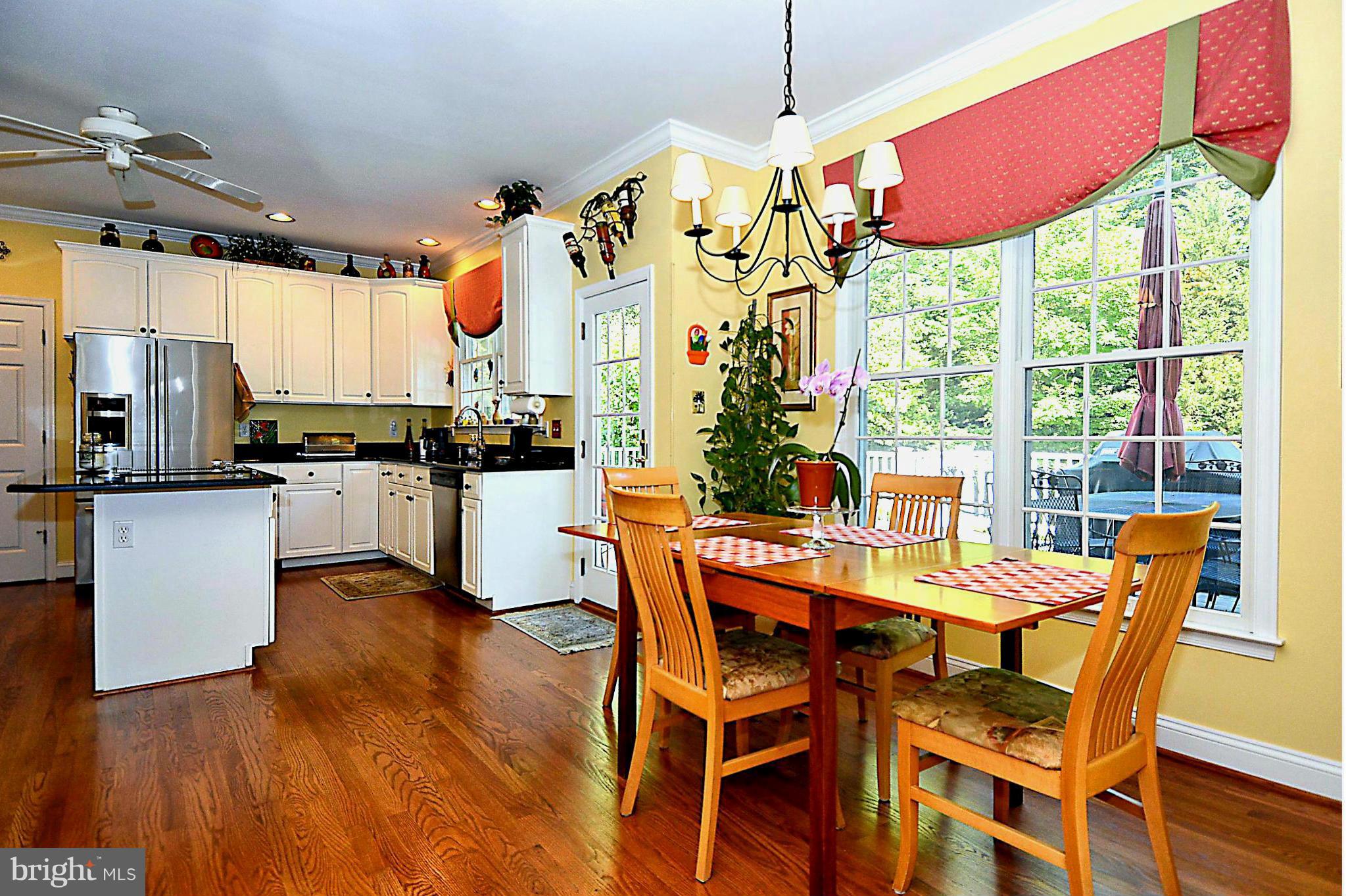 2702 Howard Grove Road Davidsonville, MD 21035 - Photo 13 of 30 Adjoining Breakfast Room / Access to Deck