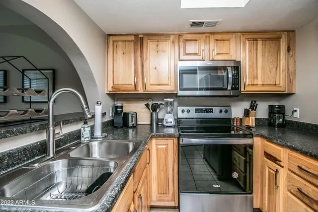 $1,995 | 626 West 14th Street, Tempe, AZ 85281