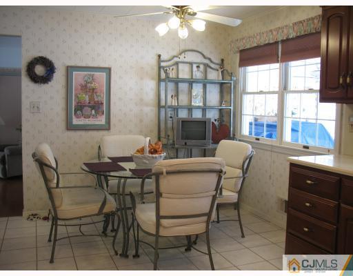 25 Stearns Road East Brunswick, NJ 08816 - Photo 3 of 10 Gallery Image 3