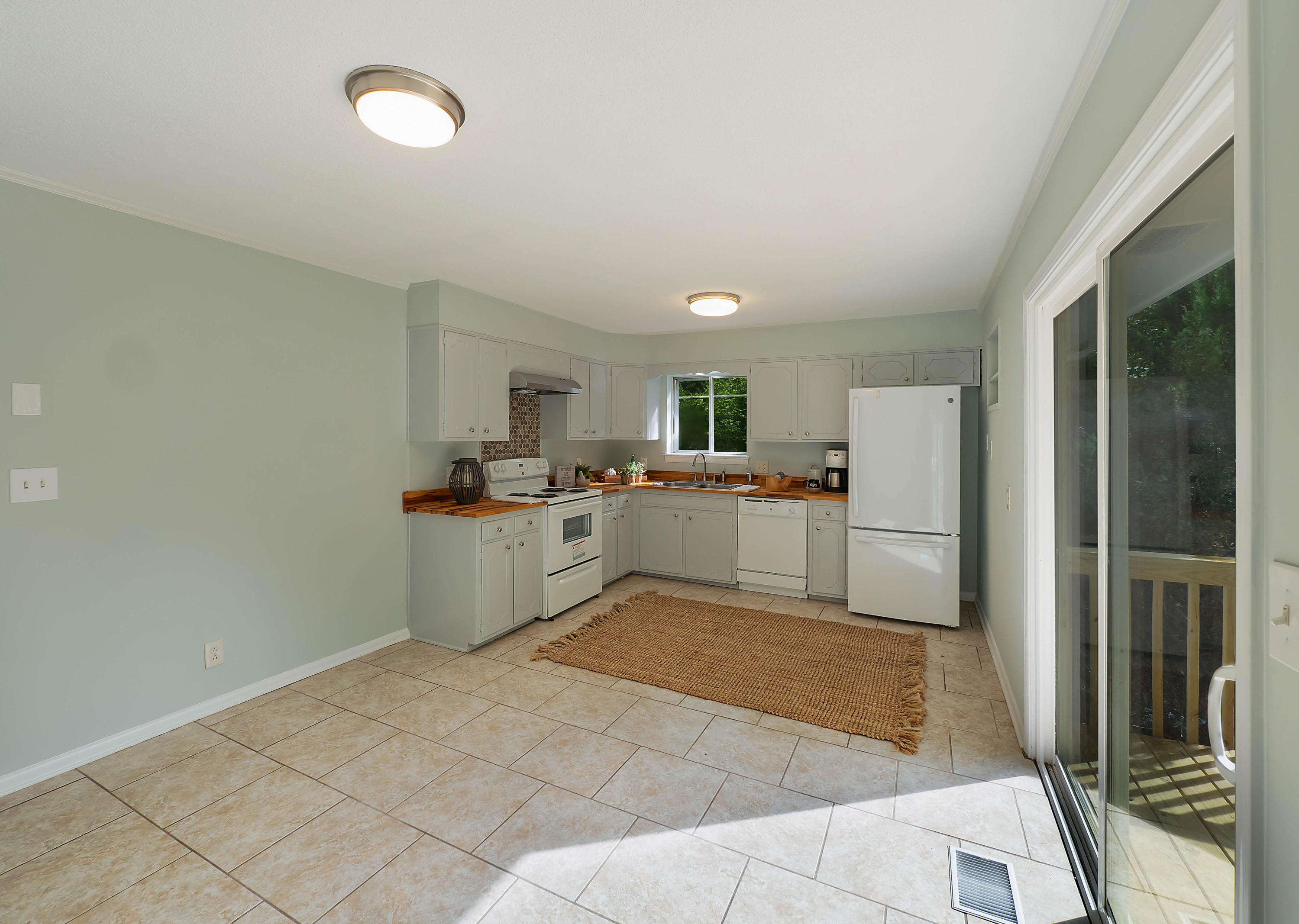 635 Dry Valley Road Rossville, GA 30741 - Photo 10 of 26 635DryValleyRd-14