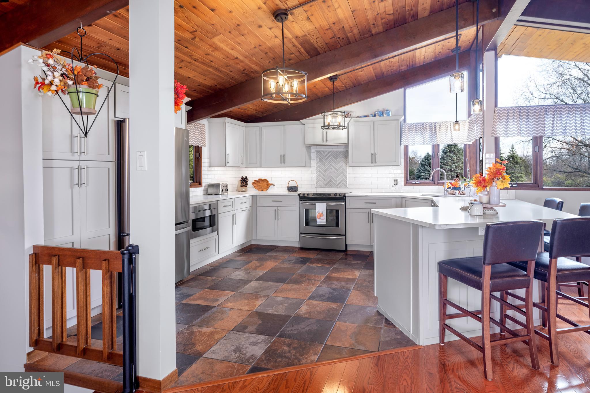615 Scotch Road Pennington, NJ 08534 - Photo 10 of 33 Kitchen