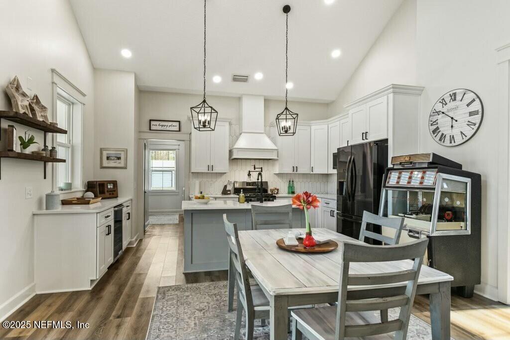 12439 Folsom Road Sanderson, FL 32087 - Photo 27 of 87 Dining to kitchen