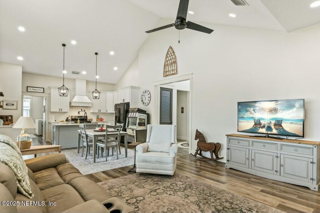 12439 Folsom Road Sanderson, FL 32087 - Photo 31 of 87 Great room