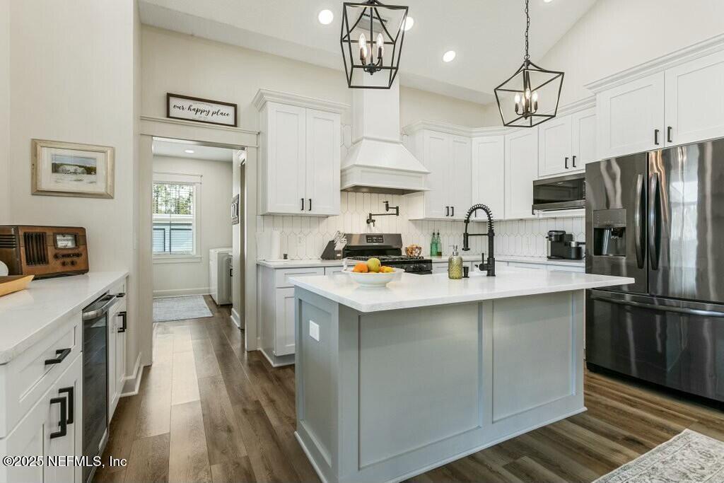 12439 Folsom Road Sanderson, FL 32087 - Photo 33 of 87 Kitchen