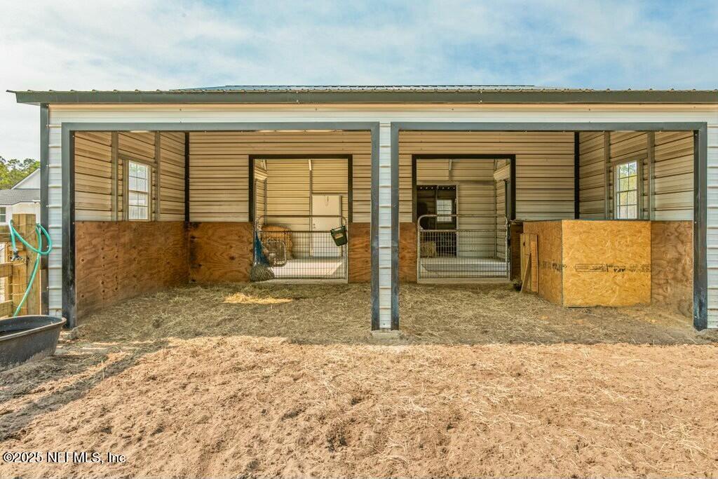12439 Folsom Road Sanderson, FL 32087 - Photo 70 of 87 Open stalls