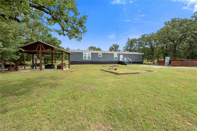 $239,900 | 319 Berry Creek Drive, Caldwell, TX 77836