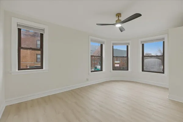$2,595 | 4004 North Bell Avenue, Unit 2A, Chicago, IL 60618
