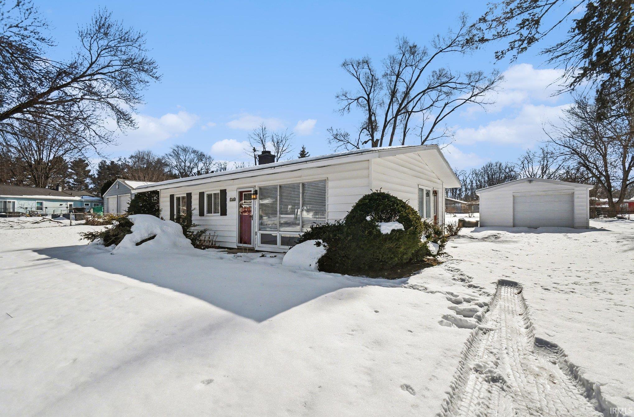 15610 Hamilton Street Granger, IN 46530 - Photo 4 of 23