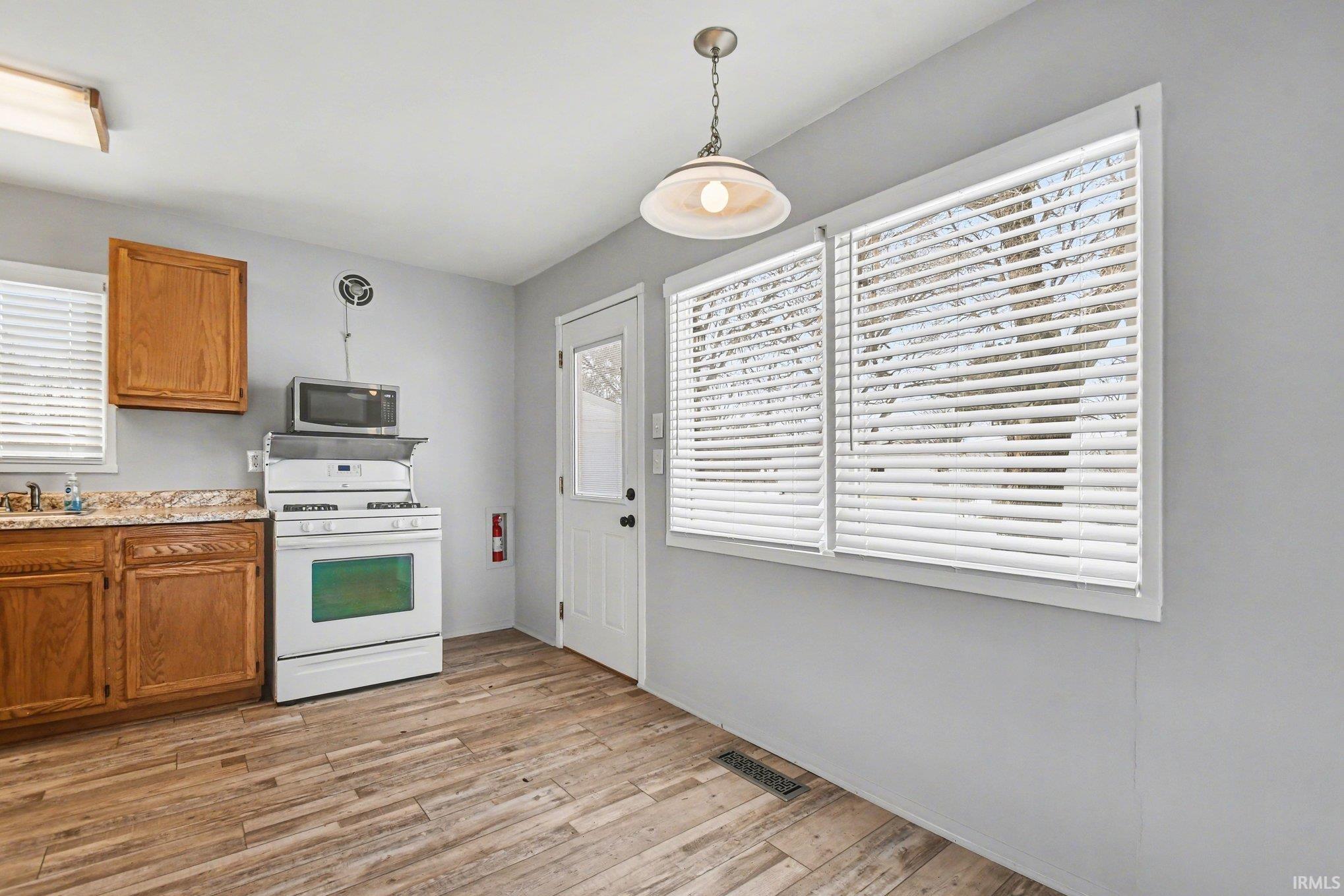 15610 Hamilton Street Granger, IN 46530 - Photo 9 of 23