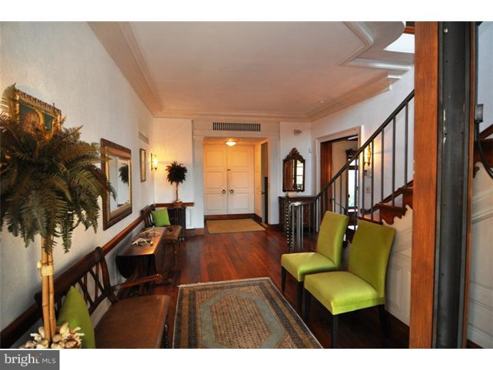 801 Smith Bridge Road Wilmington, DE 19807 - Photo 3 of 18 Foyer