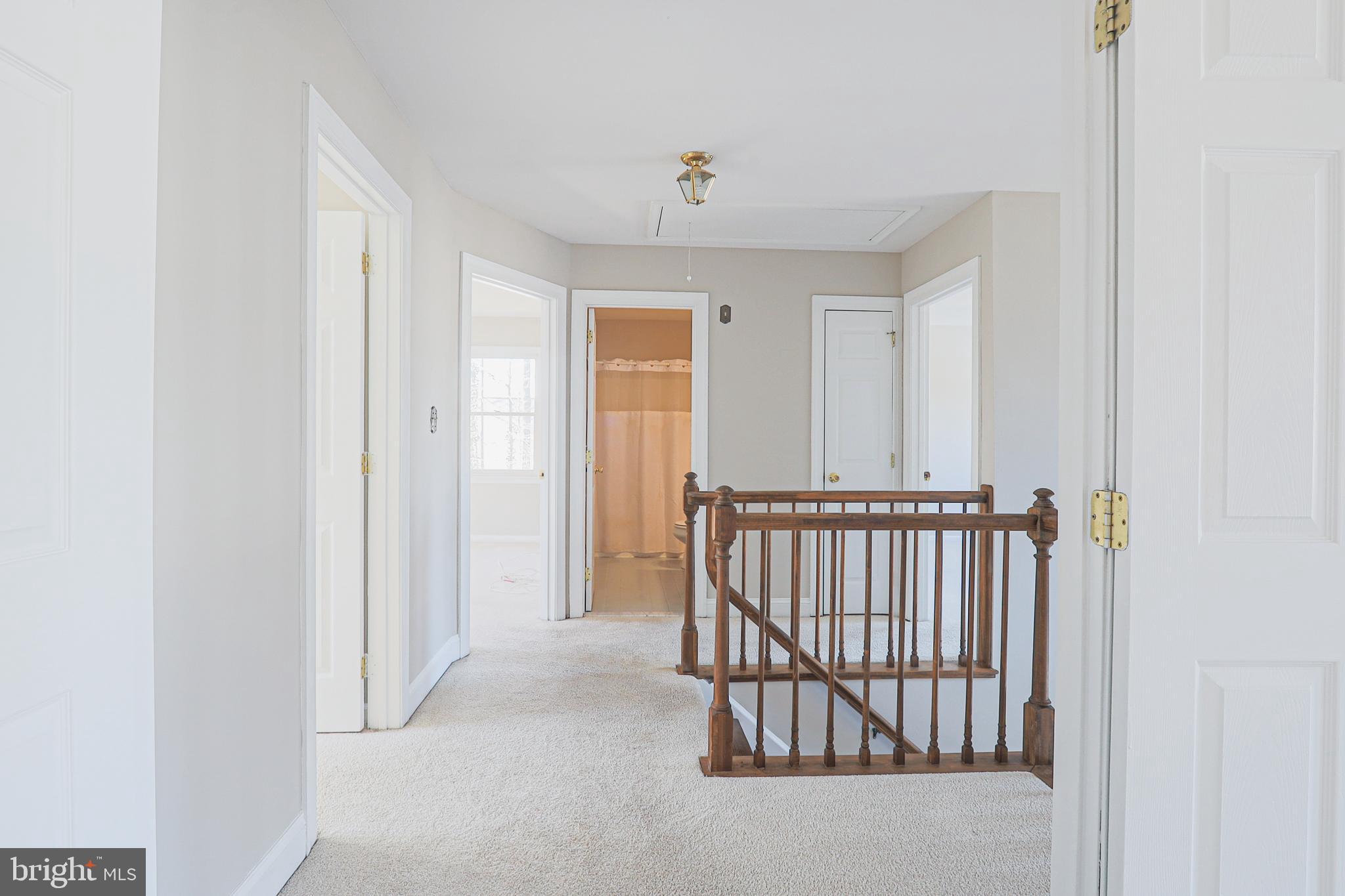12 Montague Road Newark, DE 19713 - Photo 22 of 44 Upstairs hallway