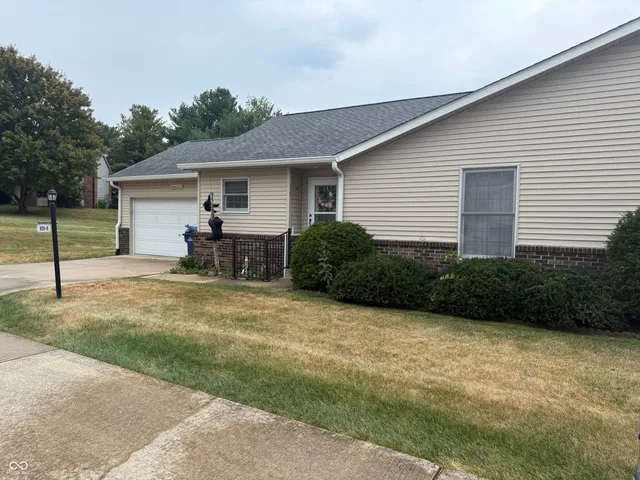 $180,000 | 111 Longcastle Drive, Unit 1, Greencastle, IN 46135