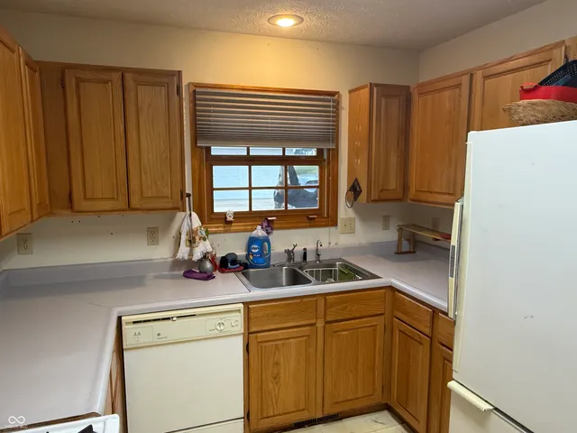 $180,000 | 111 Longcastle Drive, Unit 1, Greencastle, IN 46135